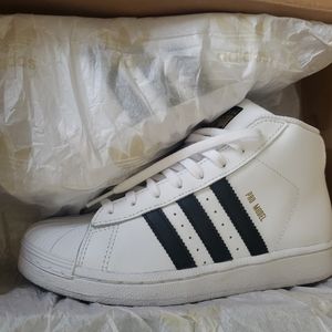 Boys Pro Model Adidas size 2